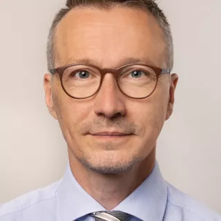Investor Relations Nikolai Baltruschat 
